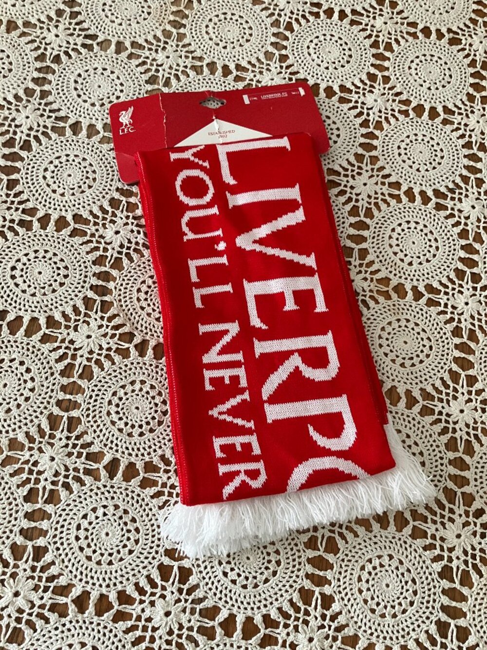 New Liverpool FC You'll Never Walk Alone Red Trade Crest Scarf One Size